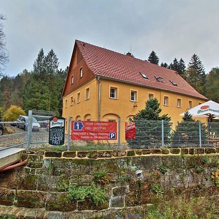Penzion U Vyhlidky Chřibská 外观 照片
