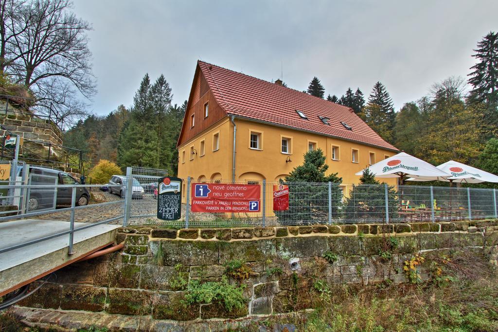 Penzion U Vyhlidky Chřibská 外观 照片